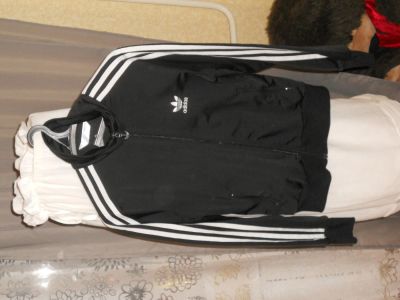 Лот: 4345345. Фото: 1. ветровка adidas. Пиджаки, жакеты, жилеты