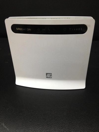 Лот: 4806045. Фото: 1. LTE-роутер MegaFon R100-2 Wi Fi... WiFi, Bluetooth адаптеры