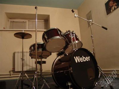 Лот: 1079360. Фото: 1. Барабанная установка Weber. Ударные