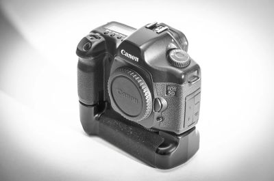 Лот: 6524104. Фото: 1. Canon 5D - ( Полнокадровая фотокамера... Цифровые зеркальные