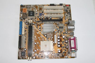 Лот: 4573116. Фото: 1. Мат. плата Foxconn 761GXK8MC-RS. Материнские платы