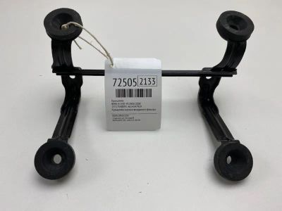 Лот: 21113056. Фото: 1. Кронштейн Bmw X3 2008 13717548893... Кузов