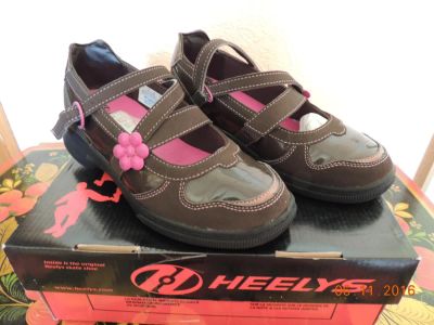 Лот: 9325971. Фото: 1. Туфли на колесиках heelys. Туфли