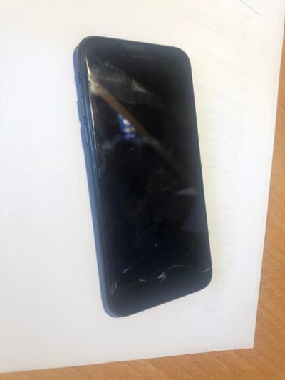 Лот: 15648339. Фото: 1. Iphone 7 32 gb. Смартфоны