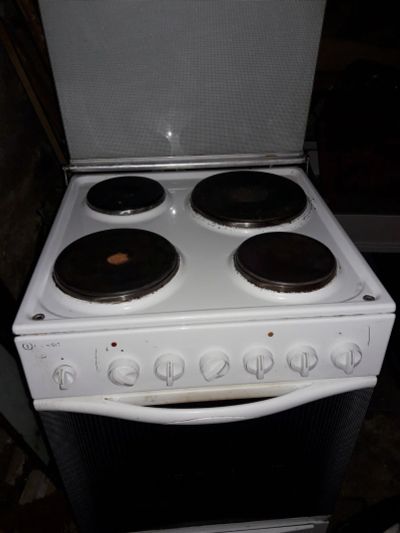 Лот: 13000420. Фото: 1. электроплита Indesit KG 5043 WM... Плиты, духовые шкафы, варочные поверхности