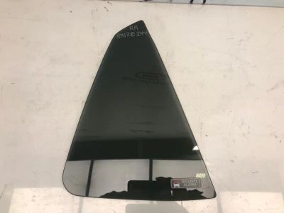 Лот: 21704152. Фото: 1. форточка двери Toyota Raize A200A. Двигатель и элементы двигателя