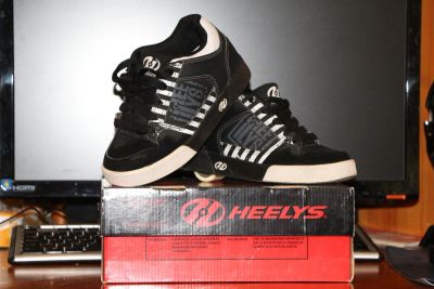 Лот: 9265386. Фото: 1. Кроссовки Heelys (хилесы) р. 32. Кеды, кроссовки