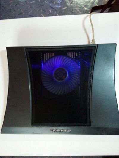 Лот: 15886480. Фото: 1. Охлаждающая подставка DeepCool. Системы охлаждения