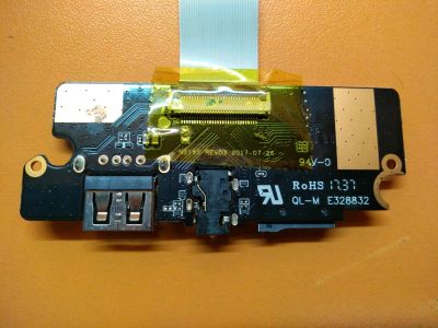 Лот: 15435775. Фото: 1. Б/У плата с разъемами Audio USB... Печатные платы