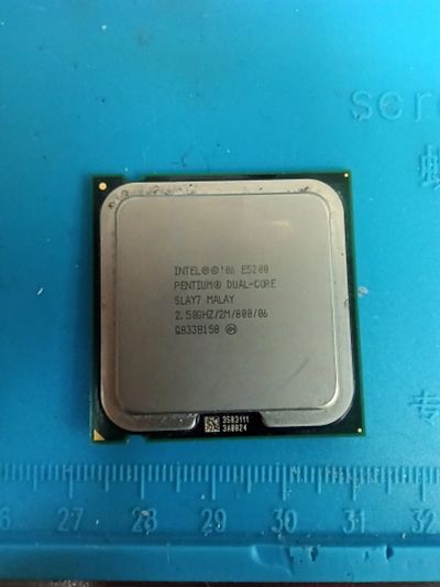 Лот: 17371583. Фото: 1. intel Pentium dual-core e5200. Процессоры