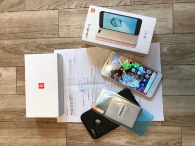 Лот: 13965173. Фото: 1. Xiaomi Mi A1 4GB + 64GB Gold... Смартфоны