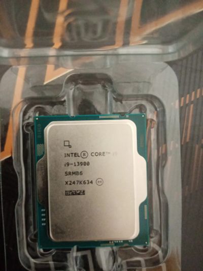 Лот: 23697602. Фото: 1. Процессор Intel i9. Процессоры