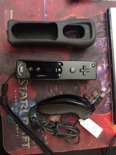 Лот: 17620940. Фото: 1. Игровой контроллер Wii Remote... Аксессуары для игровых приставок, консолей, геймпады