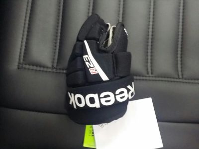 Лот: 6996858. Фото: 1. Краги Детские Reebok 23k. Другое (спортивные товары)