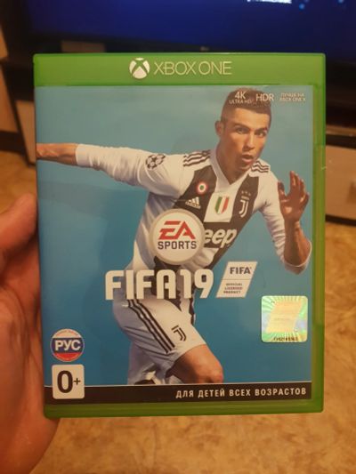 Лот: 16082655. Фото: 1. FIFA 19 Xbox One. Игры для консолей