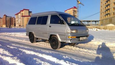 Лот: 3604538. Фото: 1. Toyota Lite Ace 1.8. Автомобили