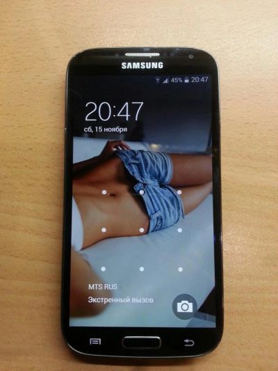 Лот: 4670636. Фото: 1. Смартфон Samsung I9505 Galaxy... Смартфоны