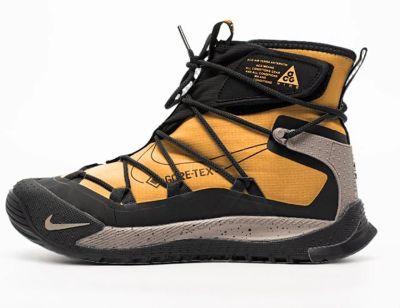 Лот: 25547356. Фото: 1. Зимние Кроссовки Nike ACG Air... Кеды, кроссовки, слипоны