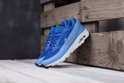 Лот: 10251838. Фото: 1. Nike Air Max BW Premium. Кеды, кроссовки, слипоны