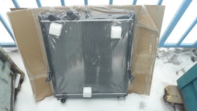Лот: 3723311. Фото: 1. Радиатор isuzu elf 4.8 (90-99... Двигатель и элементы двигателя
