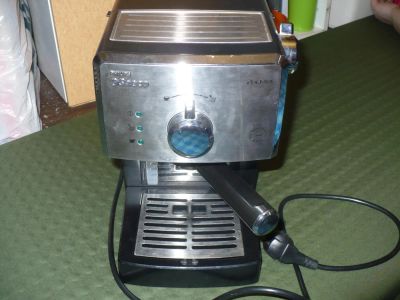 Лот: 4824809. Фото: 1. кофеварка philips saeco poemia. Чайники, кофемашины, кулеры