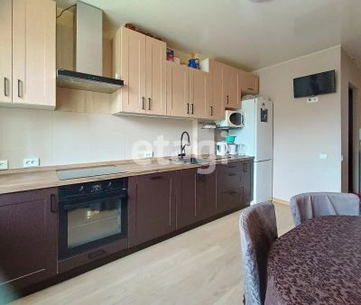 Лот: 25295124. Фото: 1. 5-комн. и более квартира , Красноярск... Квартиры, студии