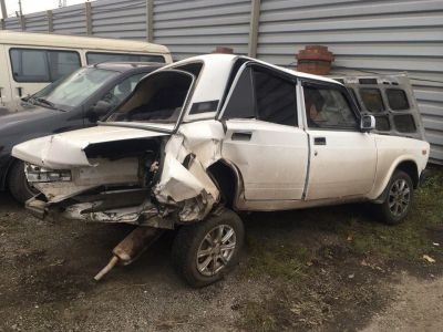 Лот: 12682437. Фото: 1. ВАЗ 2107 в разбор. Авто в разбор
