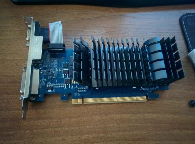 Лот: 9075349. Фото: 1. Видеокарта ASUS GeForce 210, 210-SL-TC1GD3-L... Видеокарты