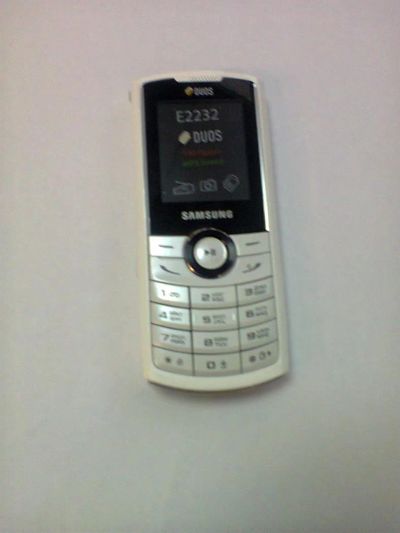 Лот: 3774324. Фото: 1. Samsung e 2232. Кнопочные мобильные телефоны
