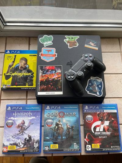 Лот: 18953544. Фото: 1. PS4 Slim 1000Gb. Игровые приставки, консоли