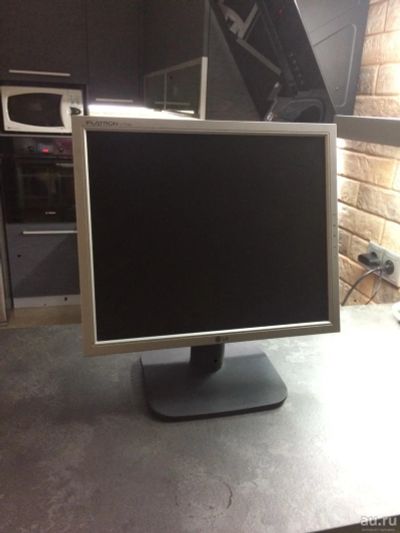 Лот: 9847218. Фото: 1. Монитор LG Flatron L1718S в отличном... ЖК-мониторы