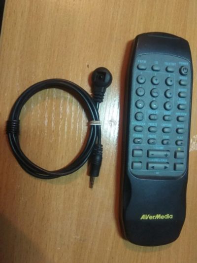 Лот: 12683732. Фото: 1. Пульт и ик-приемник от Avermedia... Пульты ДУ