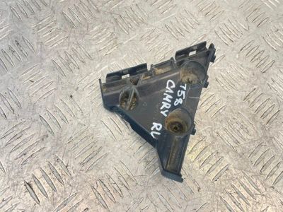 Лот: 25624656. Фото: 1. крепление бампера Toyota Camry... Двигатель и элементы двигателя