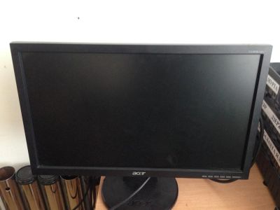 Лот: 5187329. Фото: 1. Монитор ACER V193HQV. ЖК-мониторы