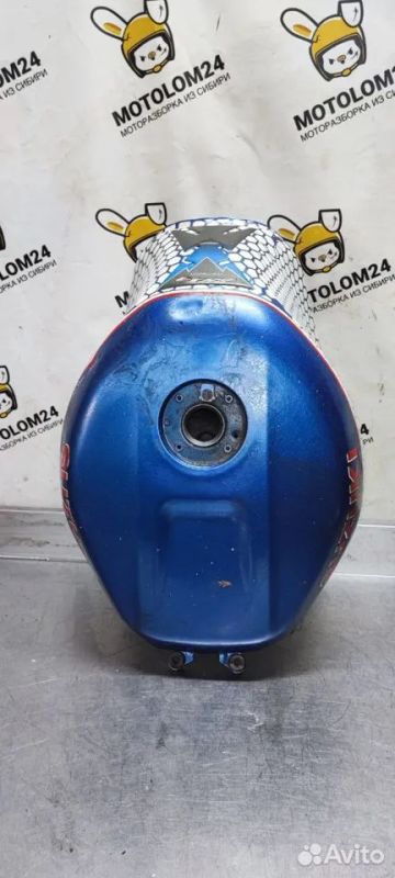 Лот: 22463272. Фото: 1. Топливный бак Suzuki gsxr 600... Запчасти
