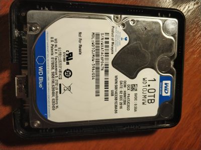 Лот: 16881089. Фото: 1. Внешний жёсткий диск WD10JMVW... Жёсткие диски (HDD)