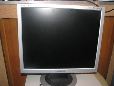 Лот: 3228688. Фото: 1. Монитор ЖК Samsung SyncMaster... ЖК-мониторы