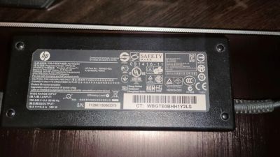 Лот: 20312707. Фото: 1. Зарядка для ноутбука HP 18.5V... Корпуса, блоки питания