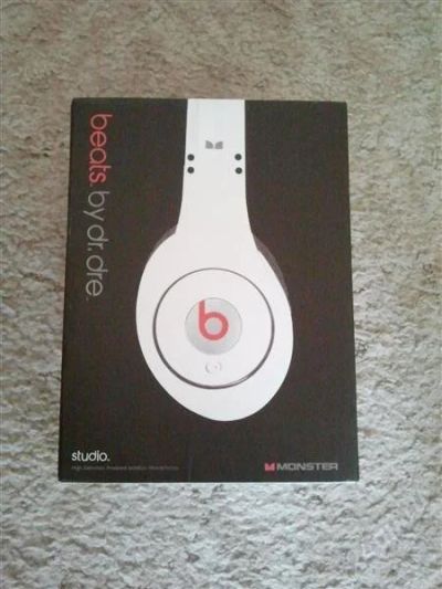 Лот: 2152447. Фото: 1. Новые белые наушники Dr Dre Monster... Наушники, гарнитуры