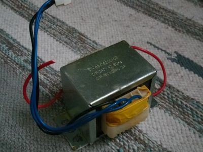 Лот: 23303032. Фото: 1. Двухполярный трансформатор. Трансформаторы, катушки