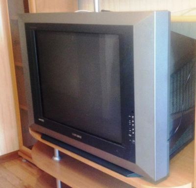 Лот: 11073821. Фото: 1. Телевизор 72 см Samsung Plano... Телевизоры