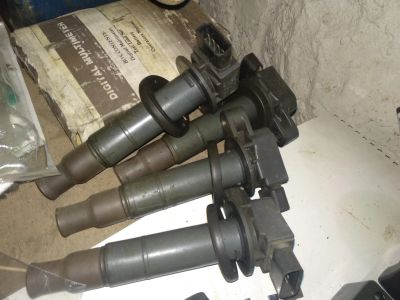 Лот: 15182974. Фото: 1. Катушка зажигания Toyota Funcargo. Двигатель и элементы двигателя