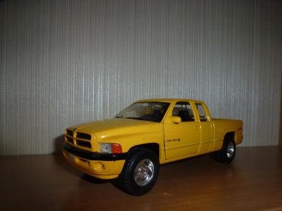 Лот: 9273948. Фото: 1. Dodge Ram 1500 sport. Автомоделизм