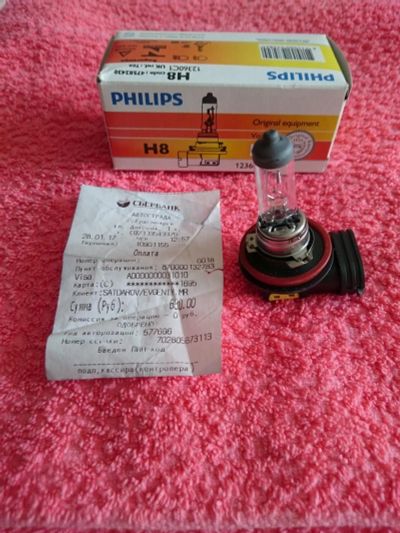Лот: 9620610. Фото: 1. Автолампа Philips H8. Оптика и освещение