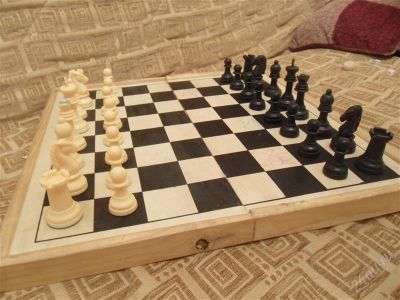 Лот: 1814910. Фото: 1. Шахматы деревянные + нарды. Детские настольные игры