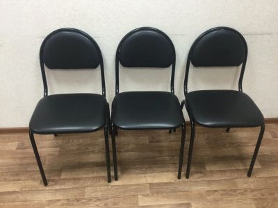 Лот: 13970155. Фото: 1. Стулья офисные кожзам 3штуки. Стулья и кресла офисные