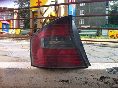 Лот: 3117347. Фото: 1. Фара задняя subaru legacy BL5. Оптика и освещение