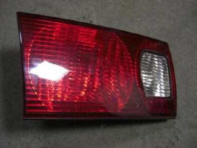 Лот: 4679837. Фото: 1. Вставка пятой двери "оптика" Toyota... Оптика и освещение
