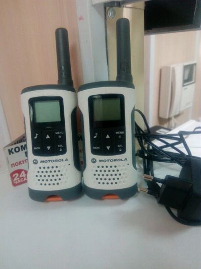 Лот: 11608067. Фото: 1. Радиостанции Motorola tlkr t-50. Рации, радиостанции