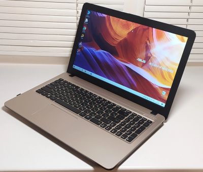 Лот: 15574503. Фото: 1. 15.6" ASUS Pentium Gold 4417U... Ноутбуки